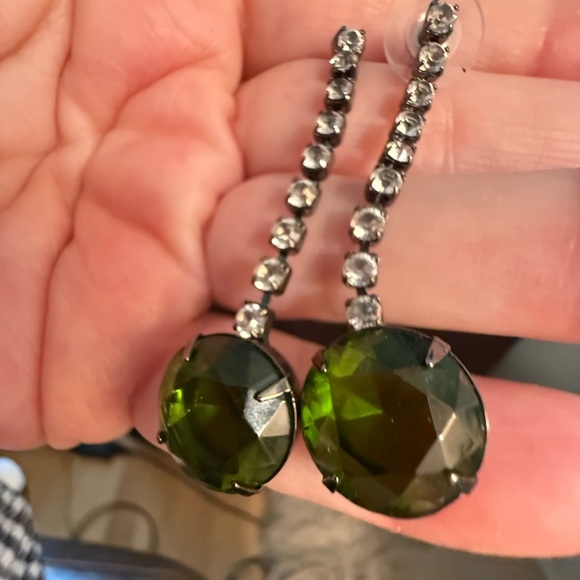 Kenneth Jay Lane KJL Green Crystal Drop Earrings - Picture 2 of 4